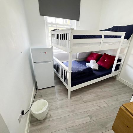 Willesden Green Budget Guesthouse Лондон Екстериор снимка