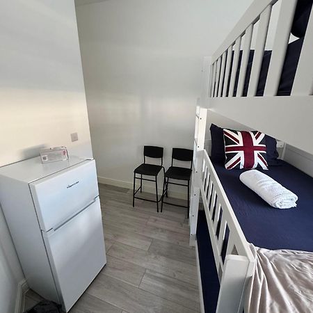 Willesden Green Budget Guesthouse Лондон Екстериор снимка