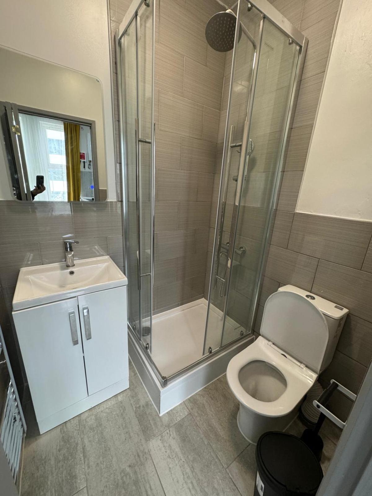 Willesden Green Budget Guesthouse Лондон Екстериор снимка
