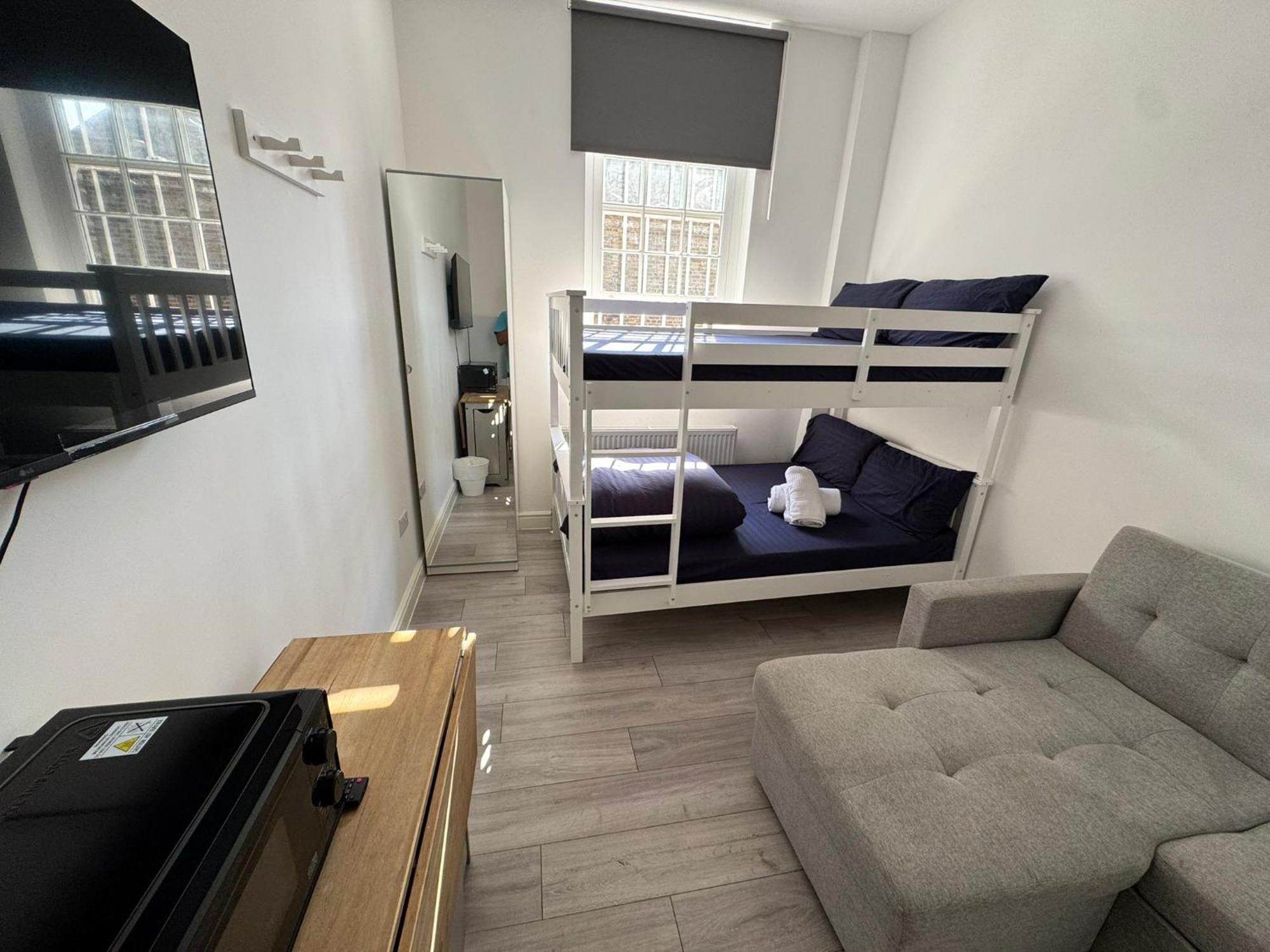 Willesden Green Budget Guesthouse Лондон Екстериор снимка
