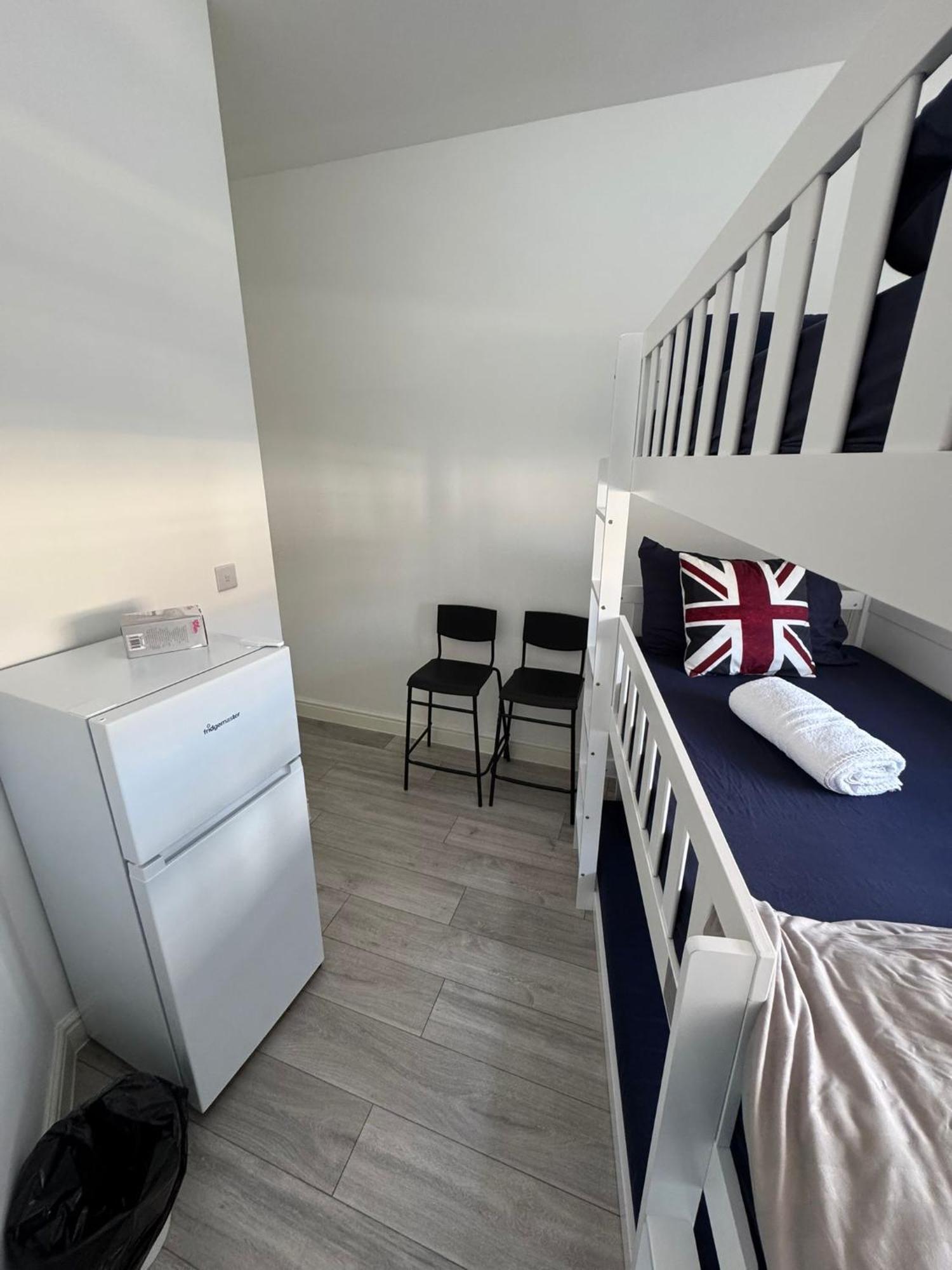 Willesden Green Budget Guesthouse Лондон Екстериор снимка